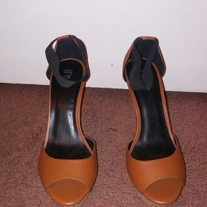 Wedges NWOT